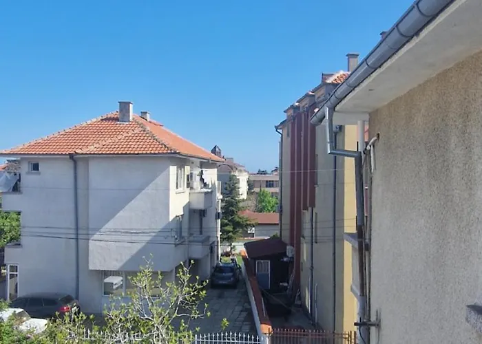 Къща За Гости Ravda 3* 拉夫达