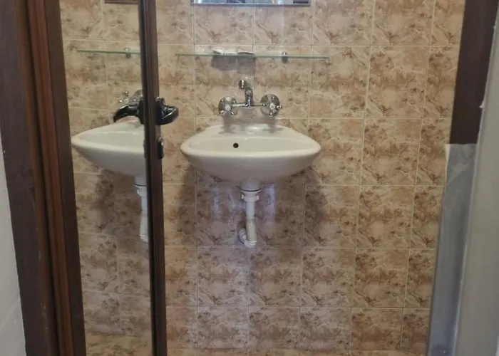 Къща За Гости Ravda 招待所 3*