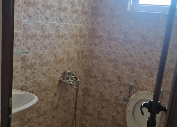 Къща За Гости Ravda 招待所