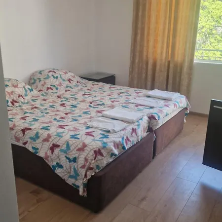 Къща за гости Ravda Гостьовий будинок 3*