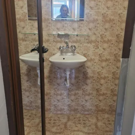 Къща За Гости Ravda Pensiune 3*