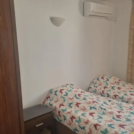 Гостьовий будинок Къща за гости Ravda 3*