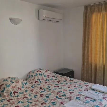 Къща за гости Ravda 3*